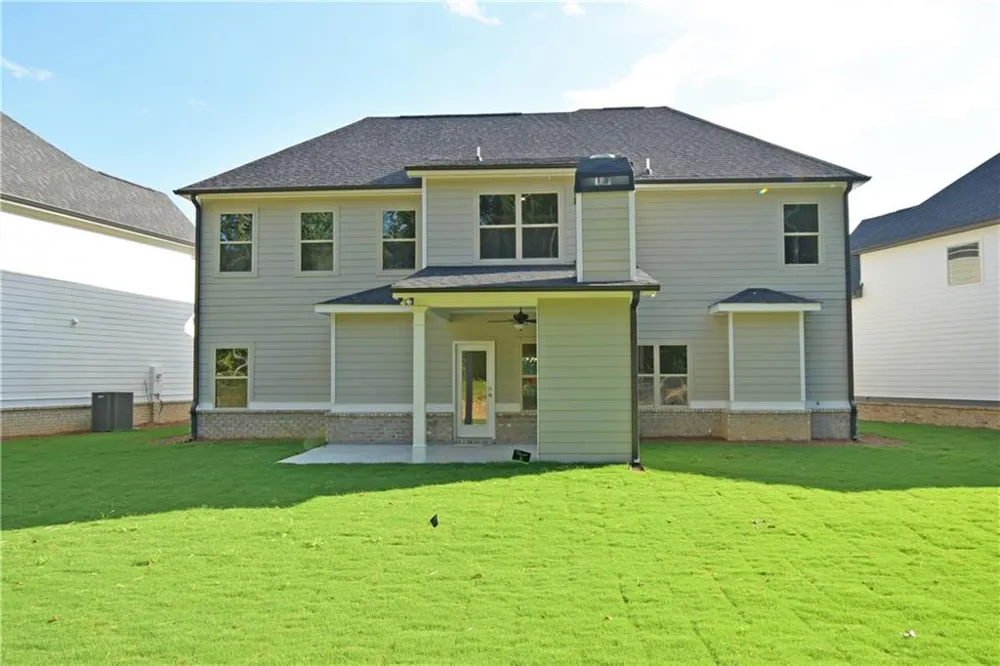 415 Brown Dove Ln Grayson, GA 30017