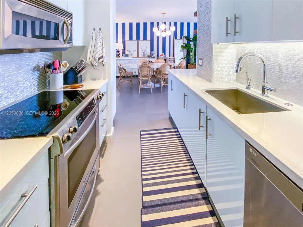 10275 Collins Ave #519 Bal Harbour, FL 33154
