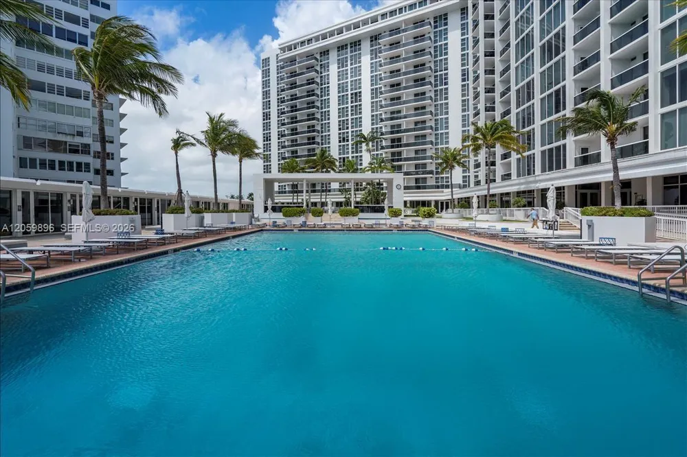 10275 Collins Ave #519 Bal Harbour, FL 33154