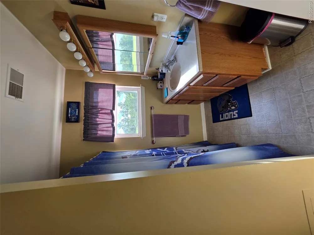 60885 Indian Trail Ray Township, MI 48096
