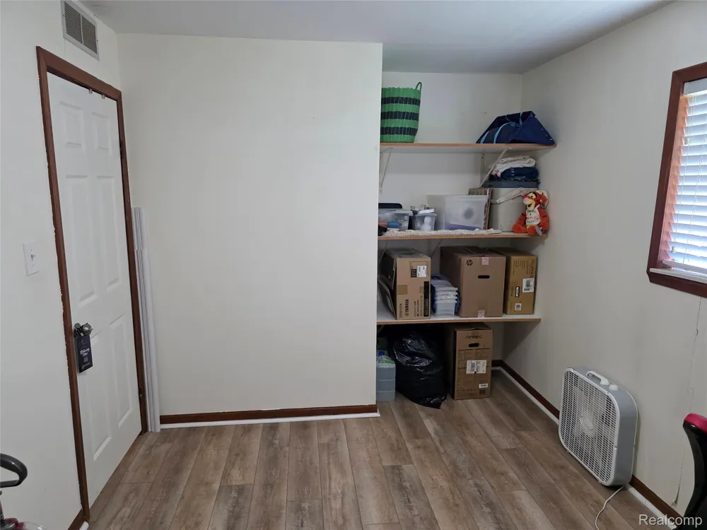 60885 Indian Trail Ray Township, MI 48096