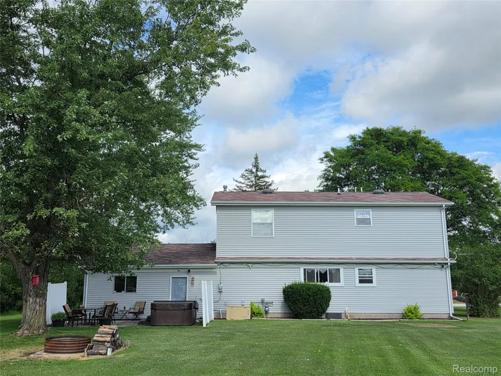 60885 Indian Trail Ray Township, MI 48096