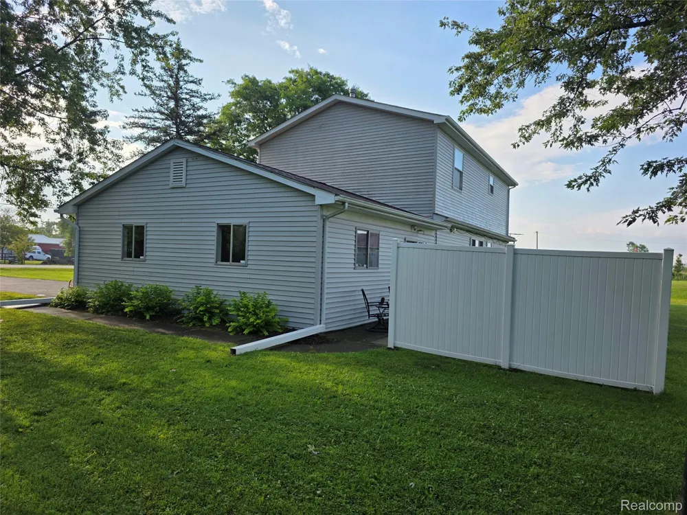 60885 Indian Trail Ray Township, MI 48096