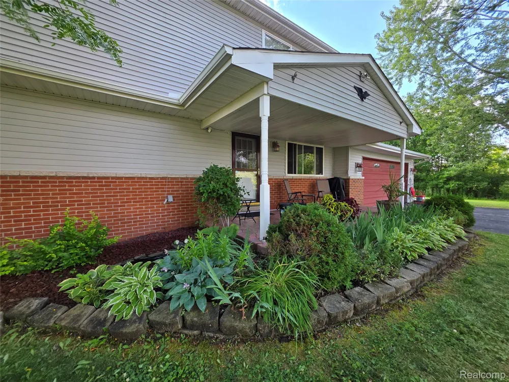 60885 Indian Trail Ray Township, MI 48096