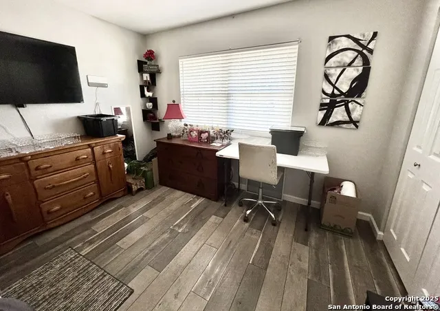 325 Eagle Ridge Floresville, TX 78114