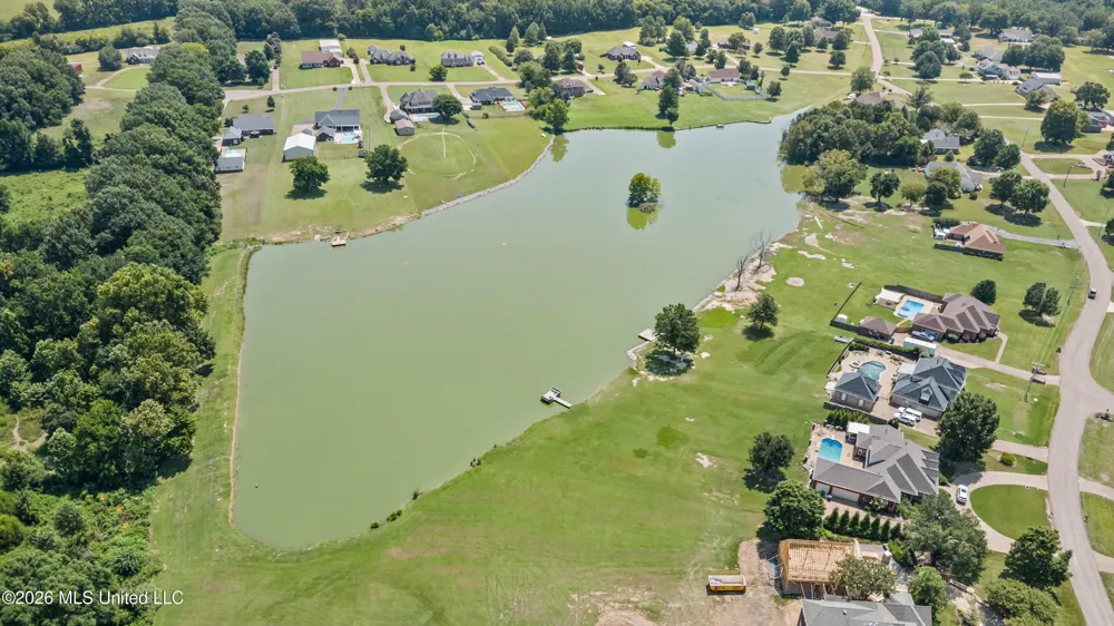1975 Green Village Drive Hernando, MS 38632
