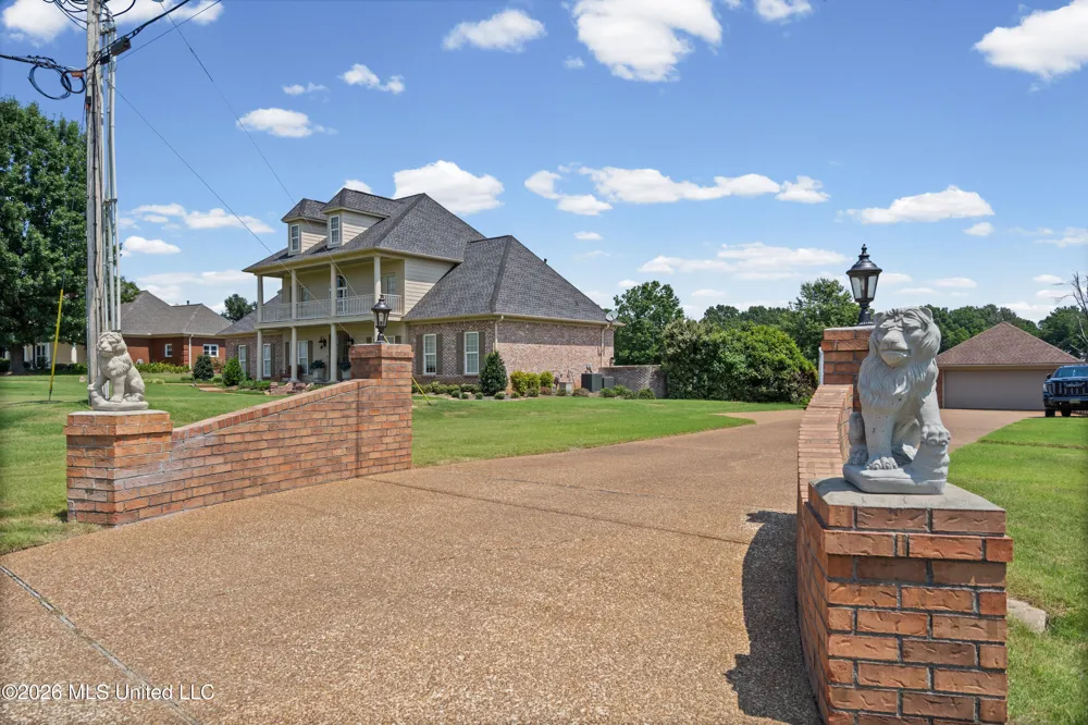 1975 Green Village Drive Hernando, MS 38632