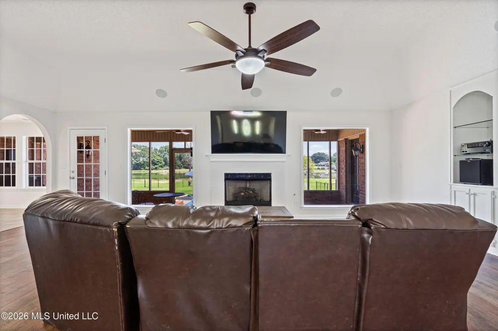 1975 Green Village Drive Hernando, MS 38632