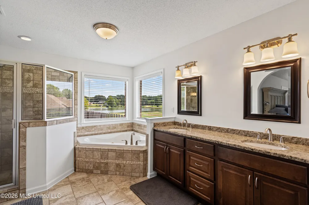 1975 Green Village Drive Hernando, MS 38632