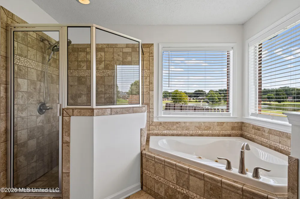 1975 Green Village Drive Hernando, MS 38632