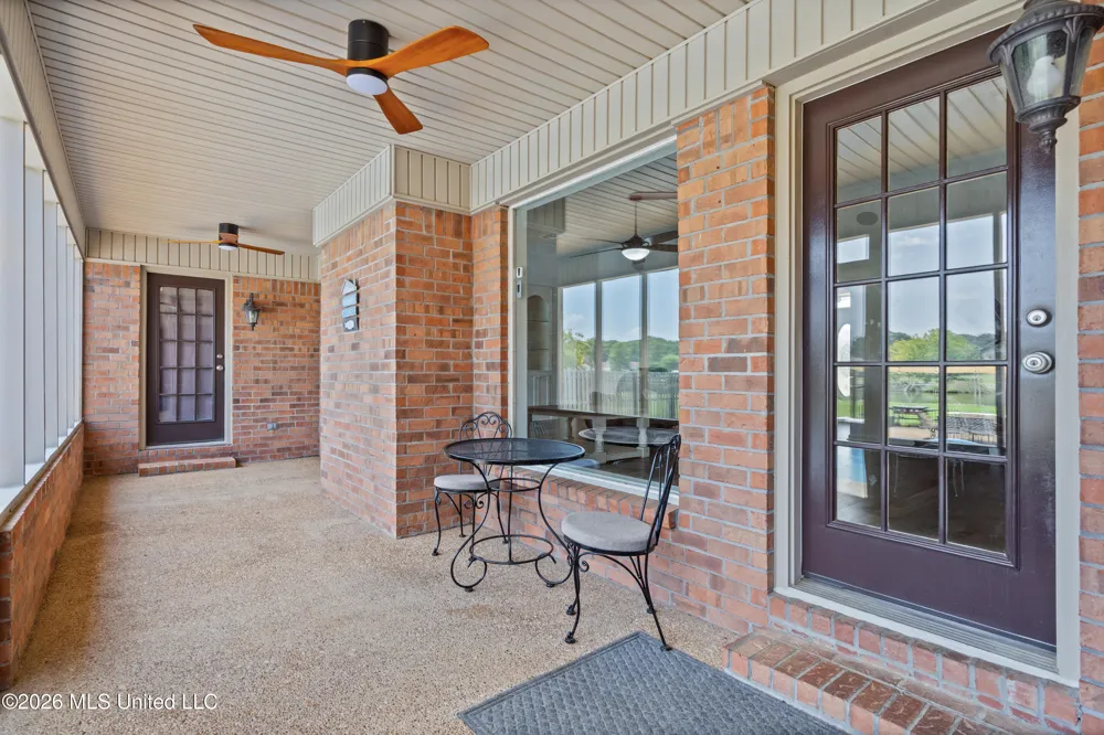 1975 Green Village Drive Hernando, MS 38632