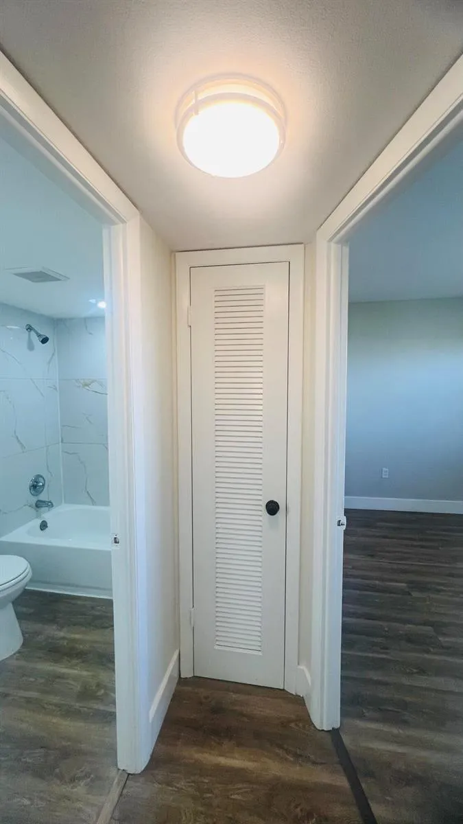 8345 SUNRISE LAKES BOULEVARD #304 Sunrise, FL 33322