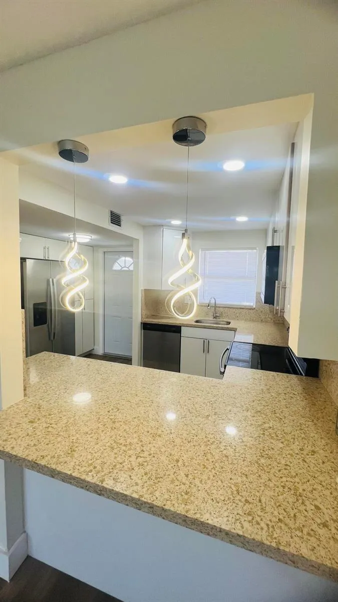 8345 SUNRISE LAKES BOULEVARD #304 Sunrise, FL 33322