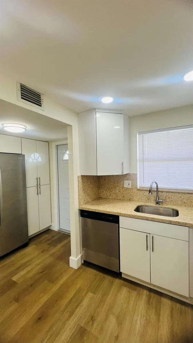 8345 SUNRISE LAKES BOULEVARD #304 Sunrise, FL 33322