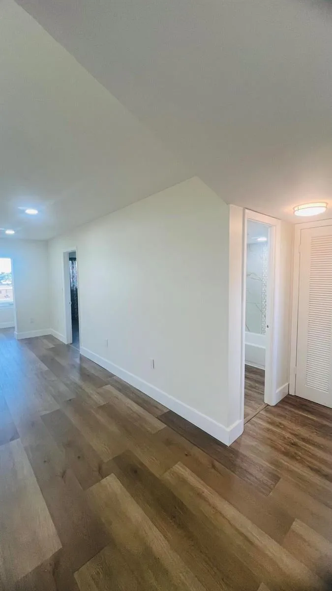 8345 SUNRISE LAKES BOULEVARD #304 Sunrise, FL 33322