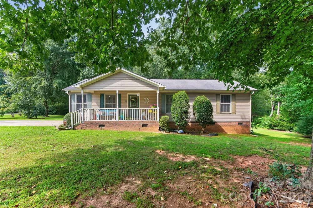 1007 Field Swallow Way Clover, SC 29710