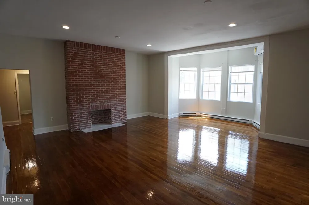 804 CATHEDRAL ST #9 Baltimore, MD 21201