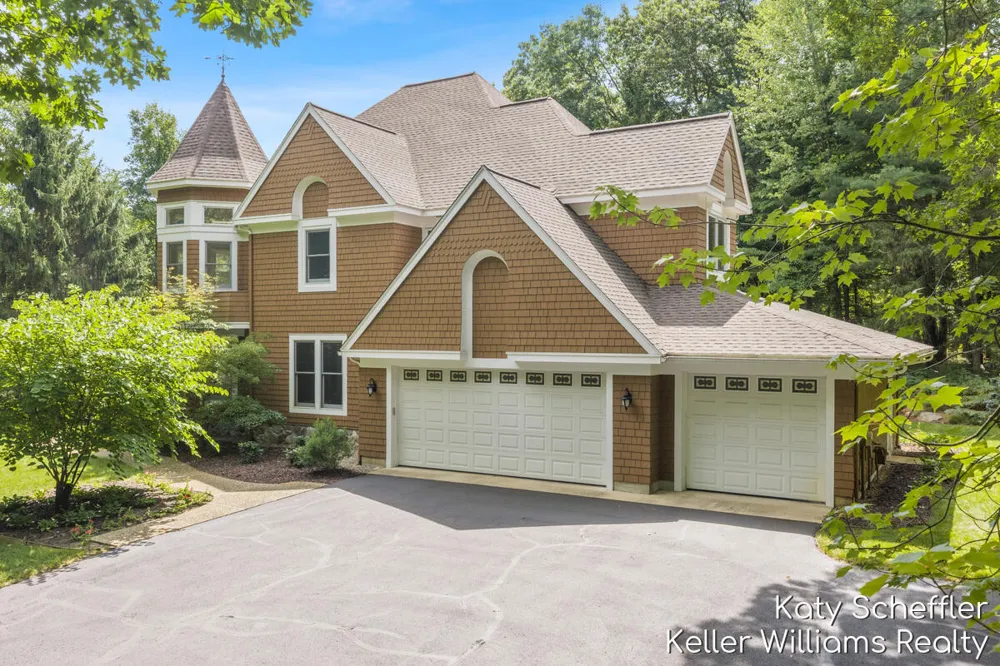 6157 Egypt Forest Road NE Rockford, MI 49341