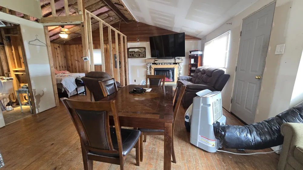 336 Dewey Lake Beach Road Brooklyn, MI 49230