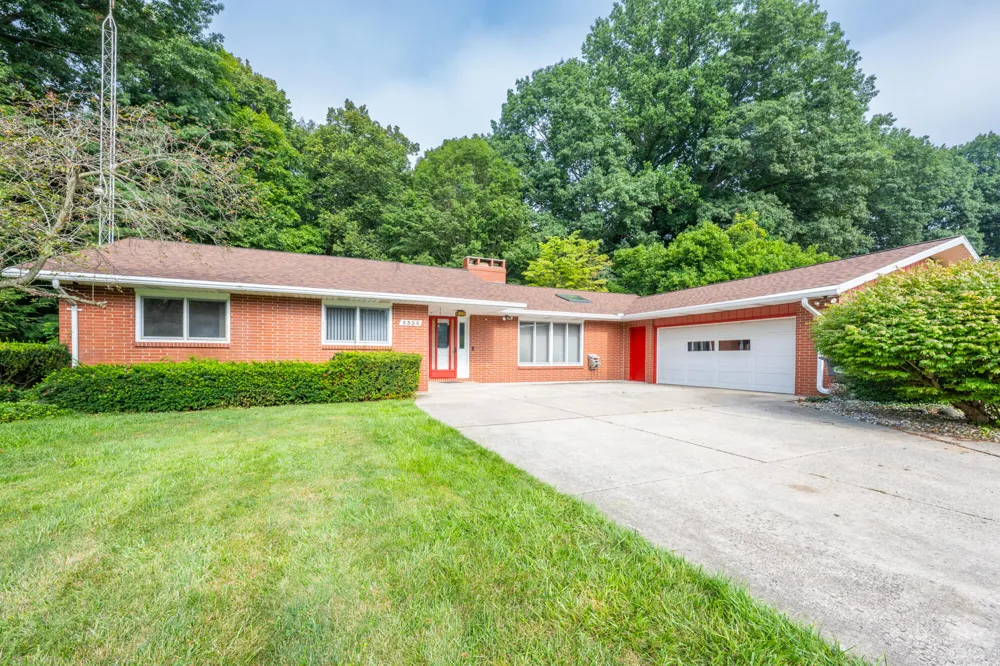4334 Laurel Drive St. Joseph, MI 49085