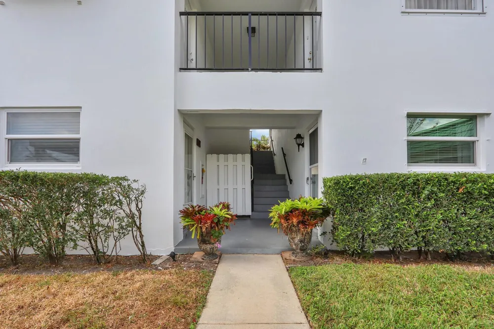 3210 MERIDIAN WAY S #11 Palm Beach Gardens, FL 33410