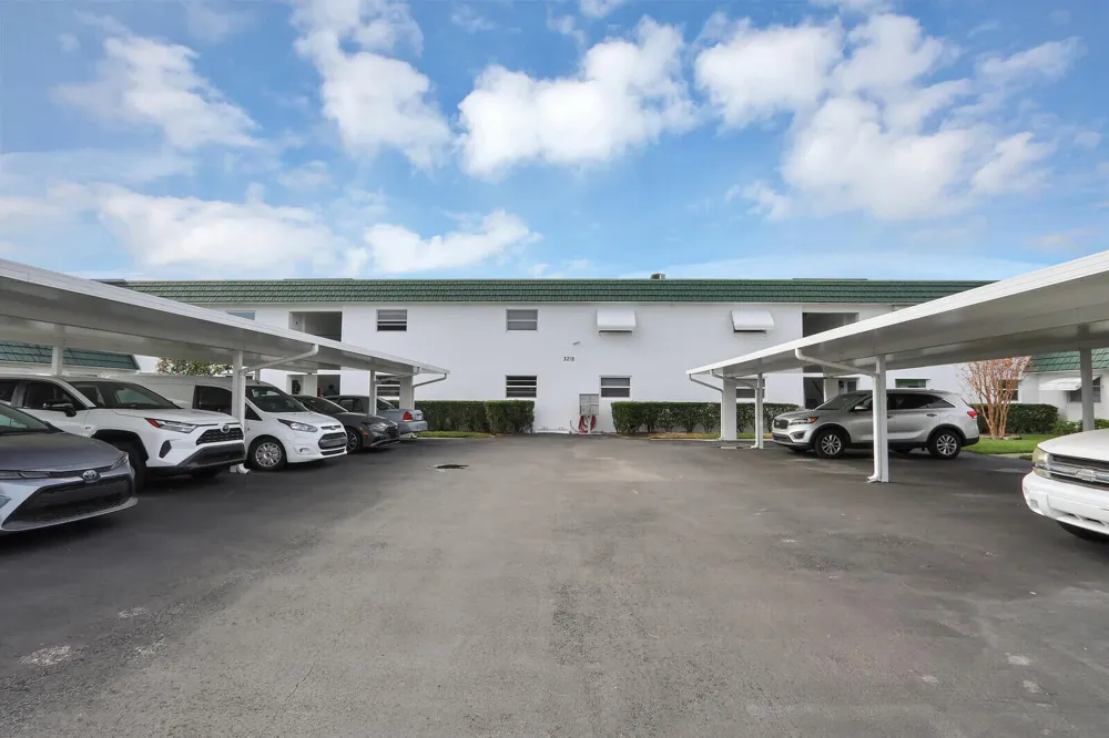 3210 MERIDIAN WAY S #11 Palm Beach Gardens, FL 33410
