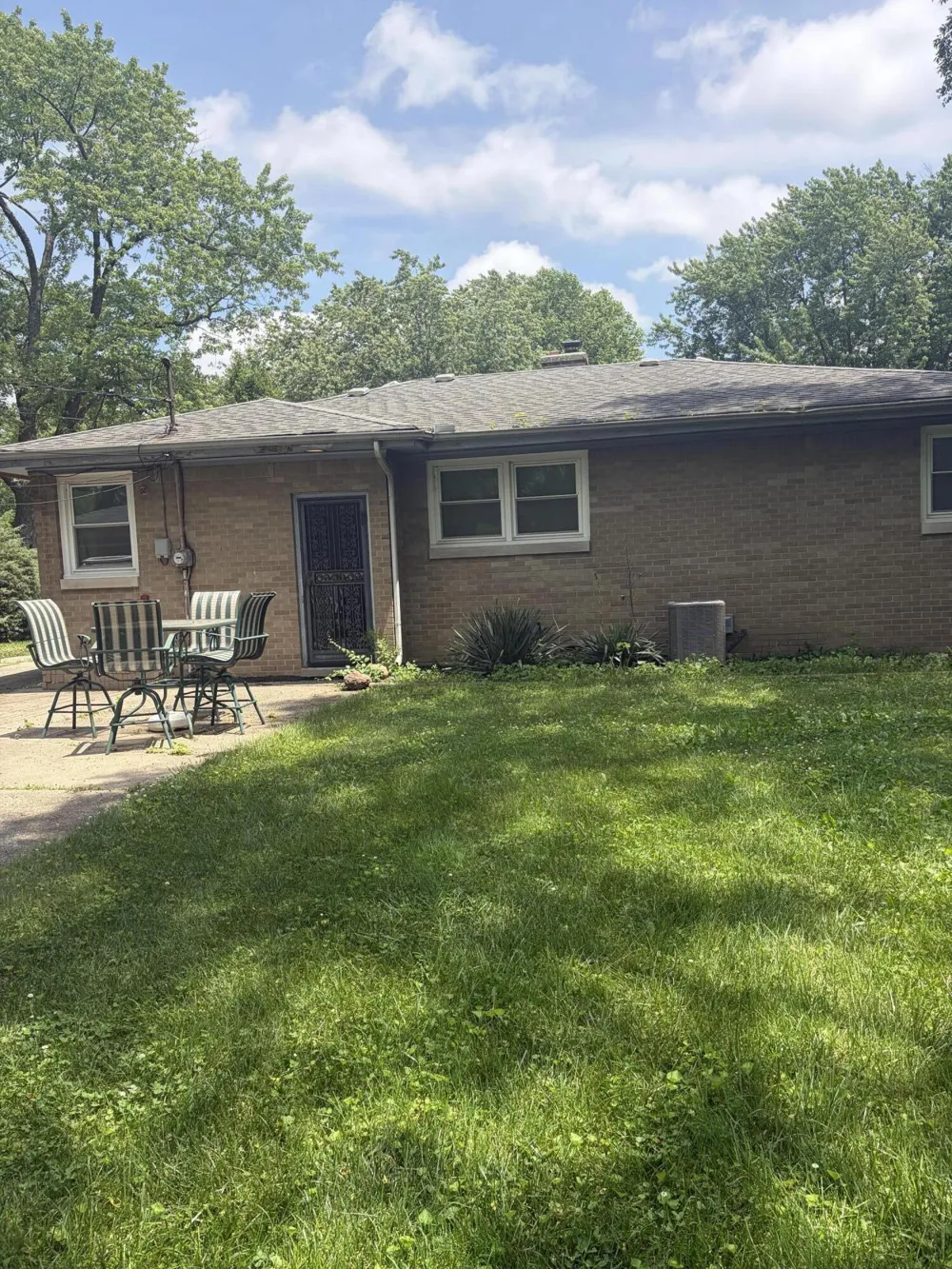 5940 Hayes Place Merrillville, IN 46410