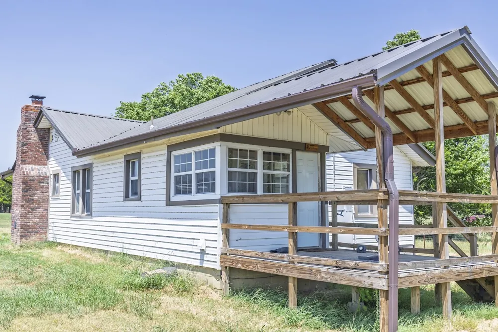 3998 E 390 ROAD Oologah, OK 74053