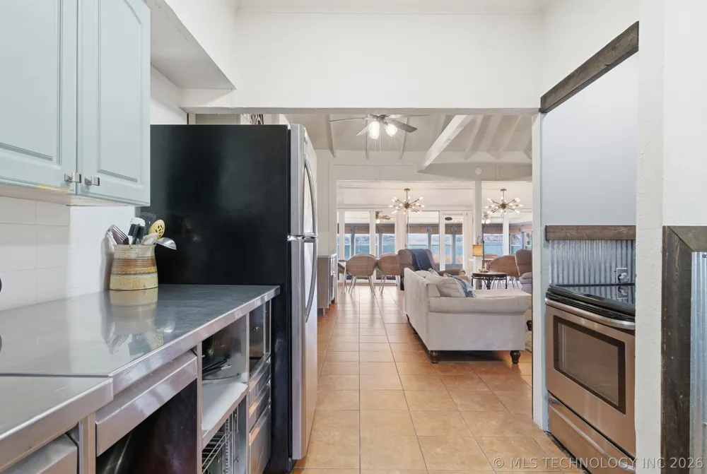 455 Water Edge Road Disney, OK 74340