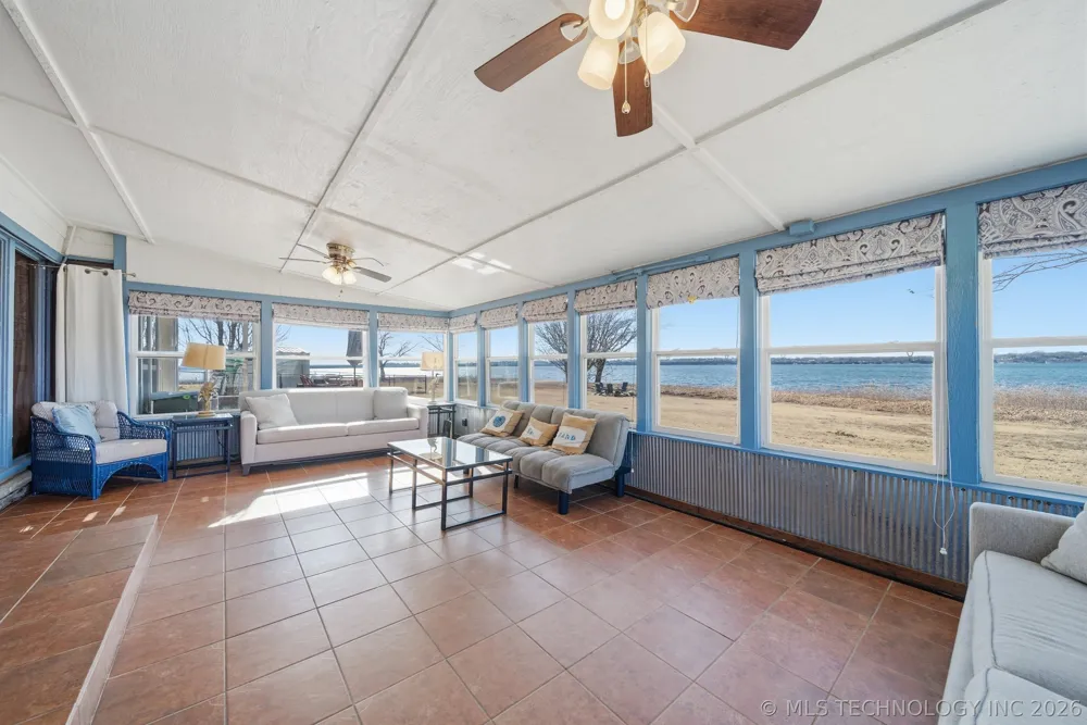 455 Water Edge Road Disney, OK 74340