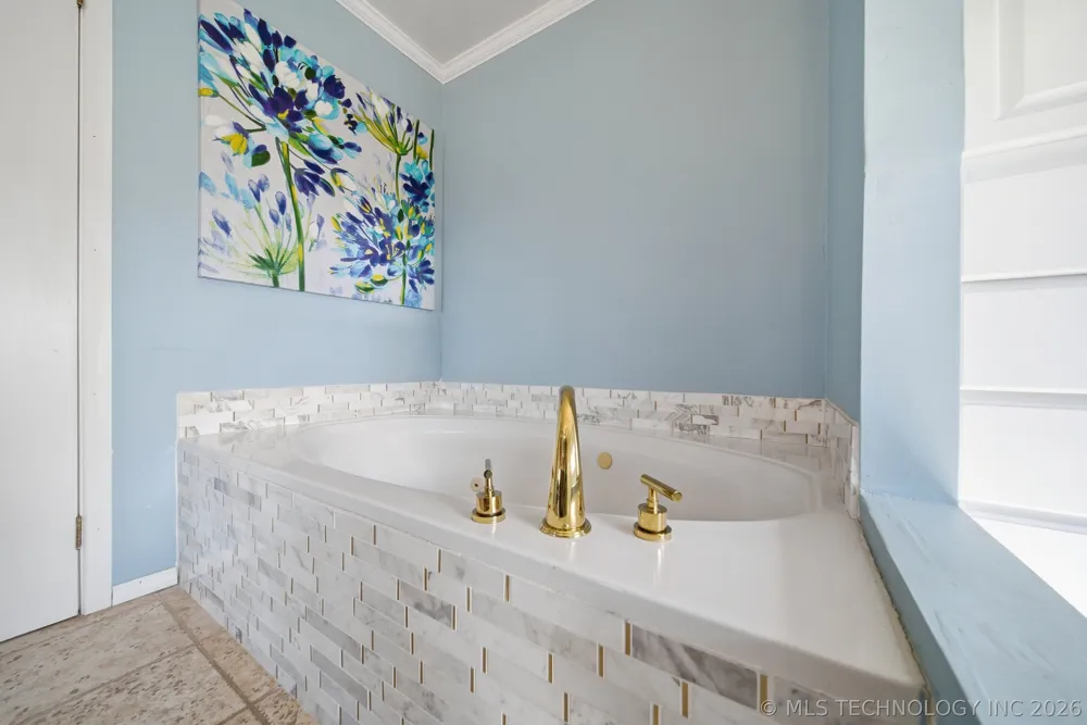 455 Water Edge Road Disney, OK 74340