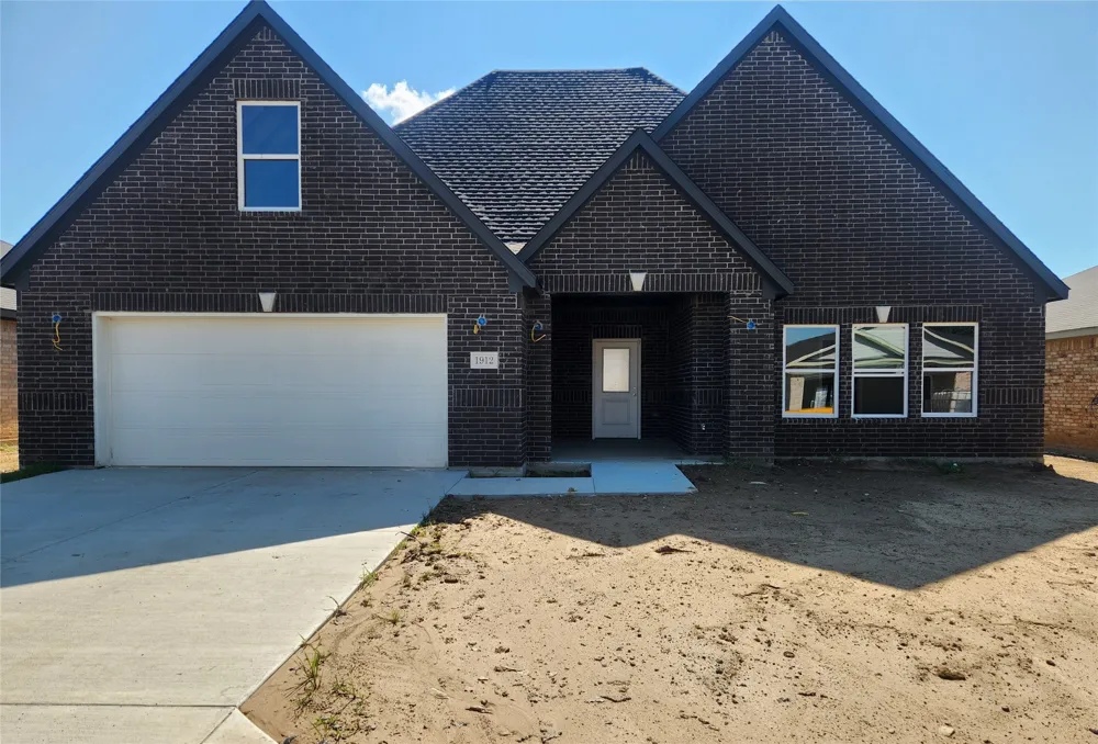 1912 Topaz Road Pryor, OK 74361