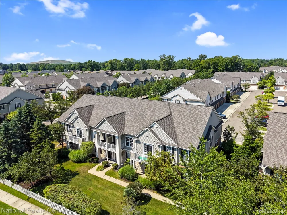1963 Knollwood Drive Canton Charter Township, MI 48188