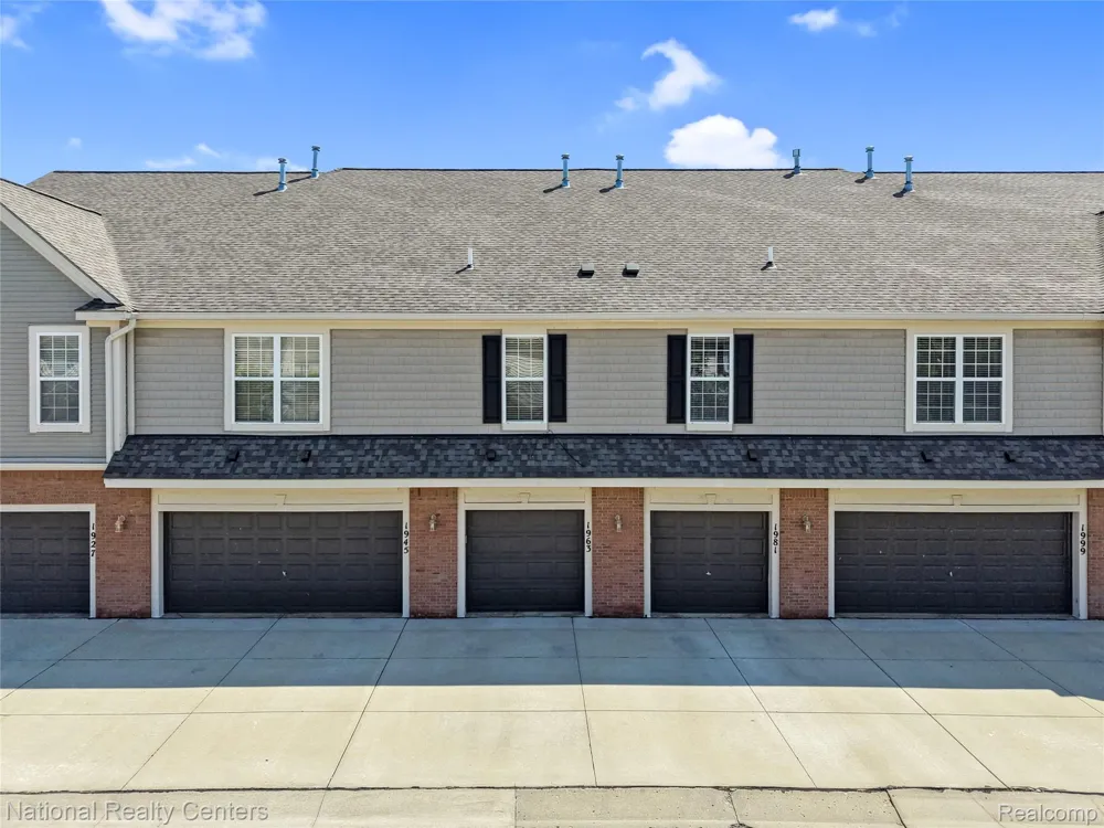 1963 Knollwood Drive Canton Charter Township, MI 48188