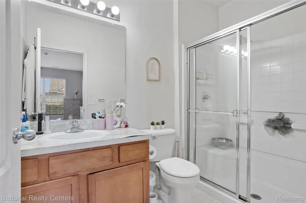 1963 Knollwood Drive Canton Charter Township, MI 48188