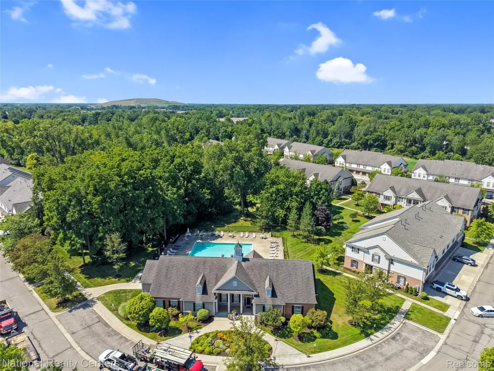 1963 Knollwood Drive Canton Charter Township, MI 48188