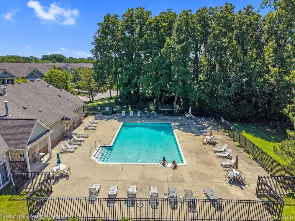 1963 Knollwood Drive Canton Charter Township, MI 48188