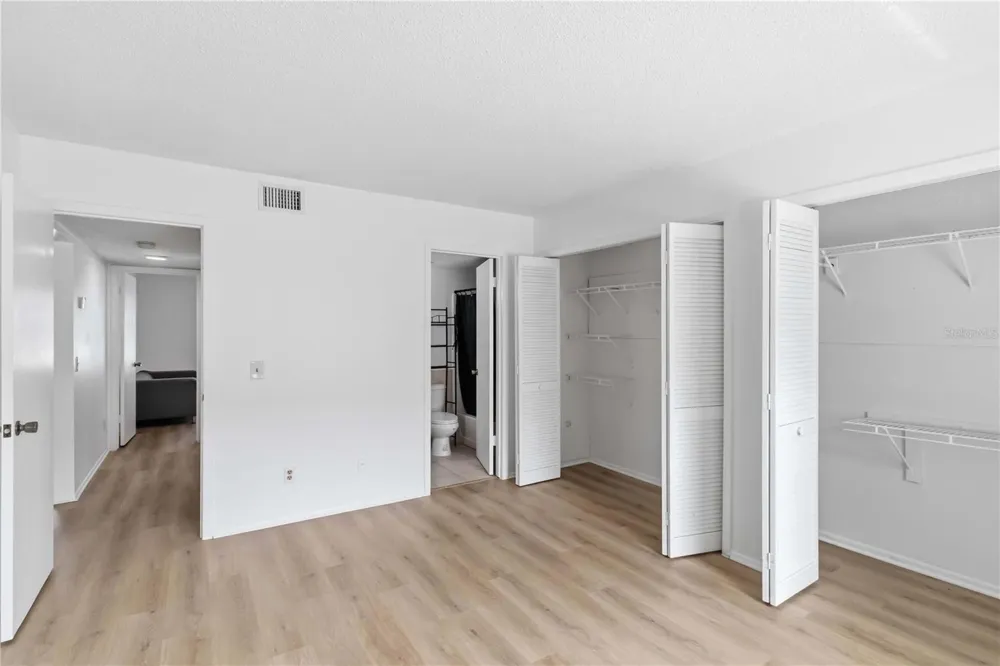 14462 REUTER STRASSE CIRCLE #607 Tampa, FL 33613