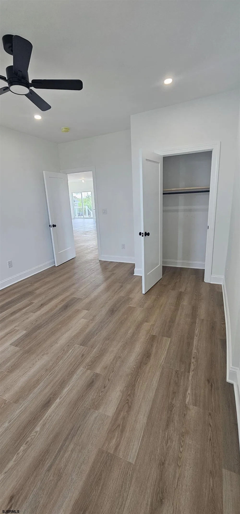 227 E Bayview Ave Pleasantville, NJ 08232