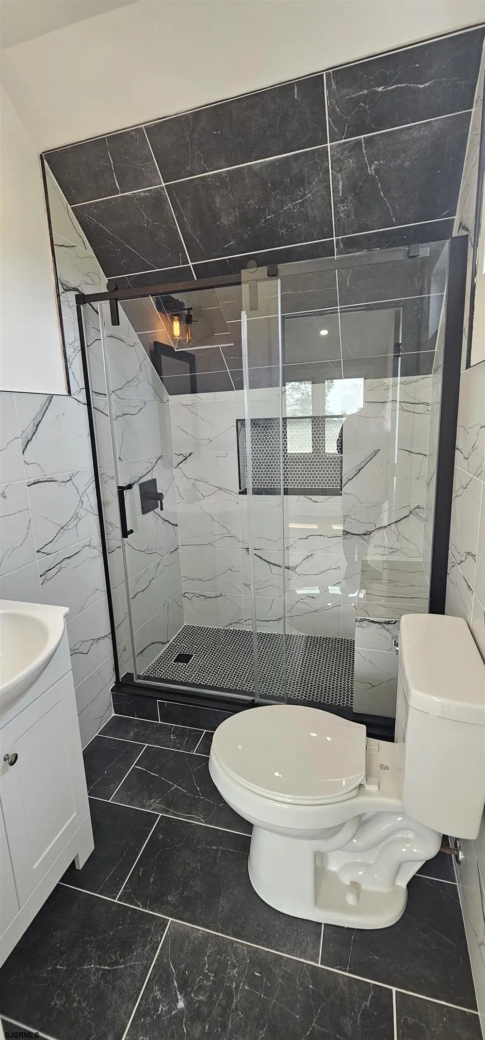 227 E Bayview Ave Pleasantville, NJ 08232