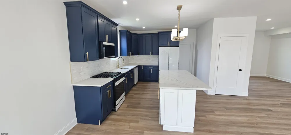 227 E Bayview Ave Pleasantville, NJ 08232