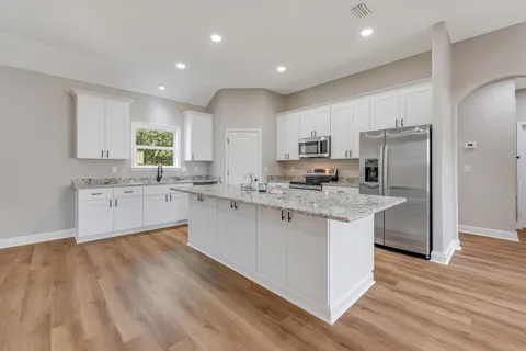 5498 Goodwin Road