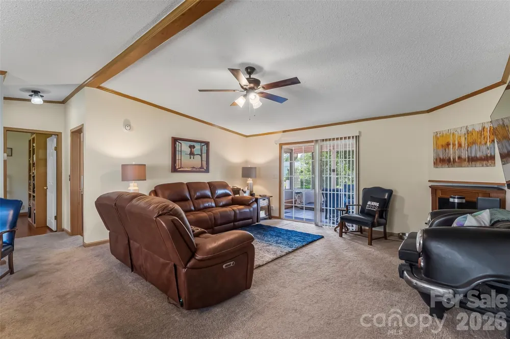 208 Red Birch Court Hendersonville, NC 28739
