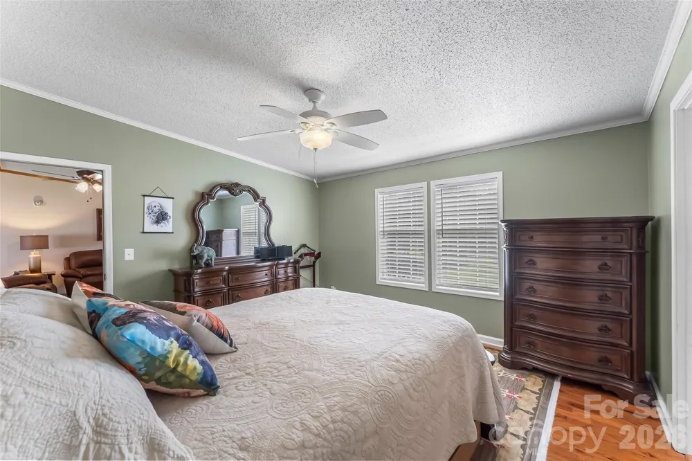 208 Red Birch Court Hendersonville, NC 28739
