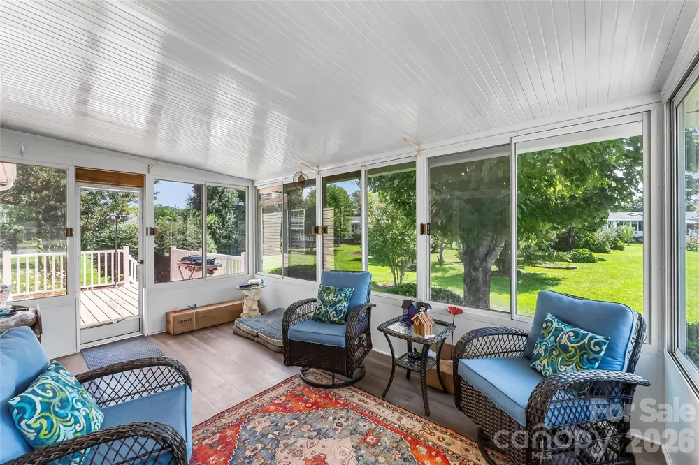 208 Red Birch Court Hendersonville, NC 28739