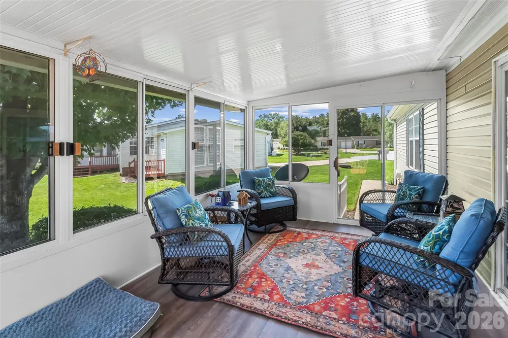 208 Red Birch Court Hendersonville, NC 28739