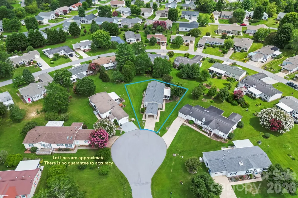 208 Red Birch Court Hendersonville, NC 28739