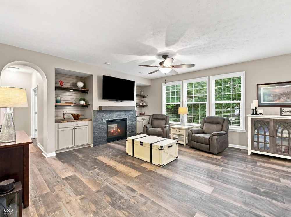7643 Jessica Lane Avon, IN 46123