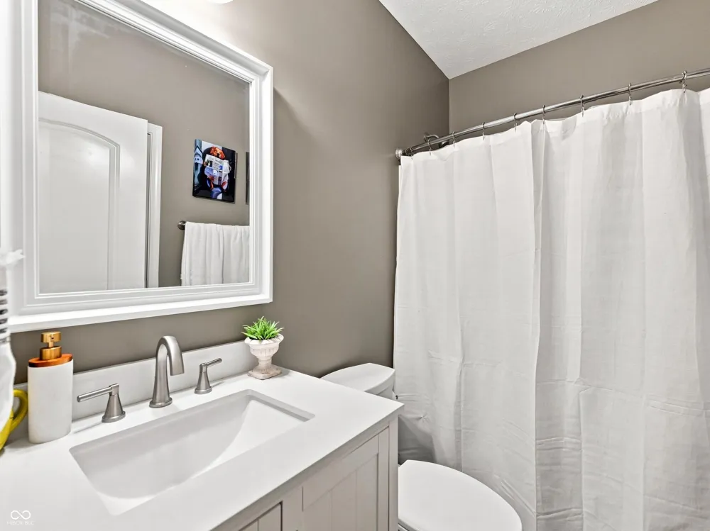 7643 Jessica Lane Avon, IN 46123