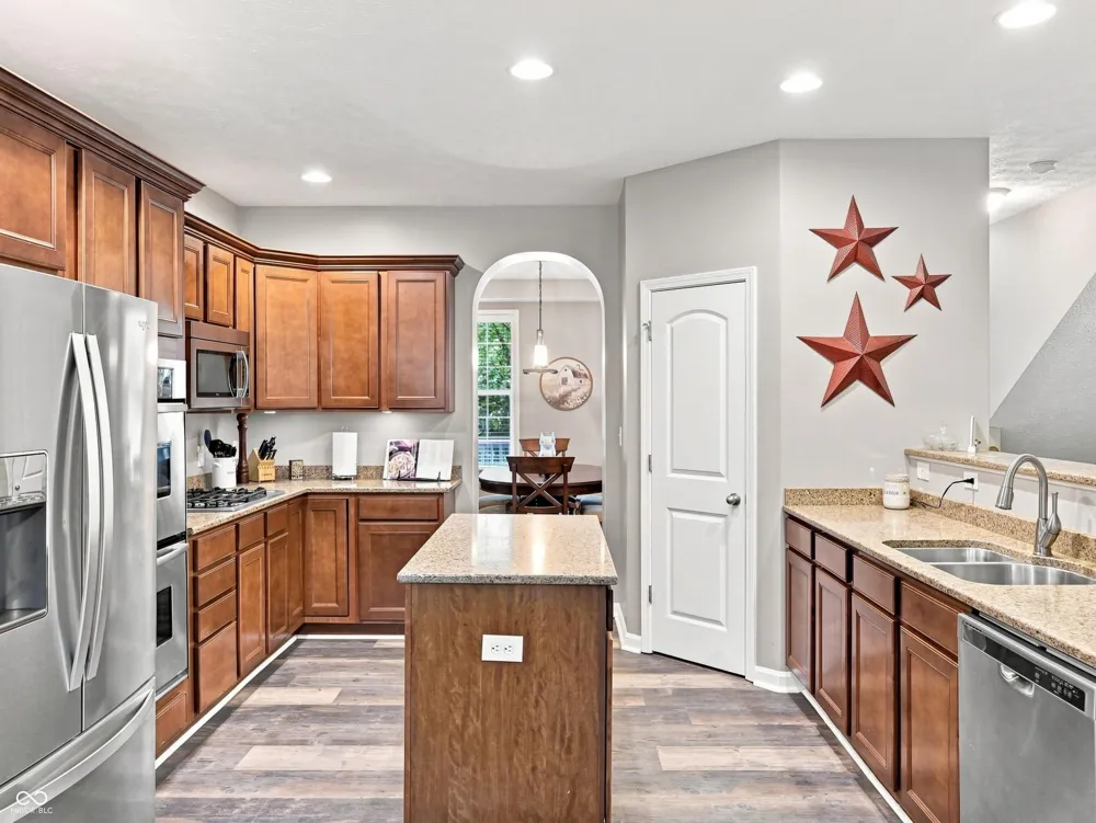 7643 Jessica Lane Avon, IN 46123